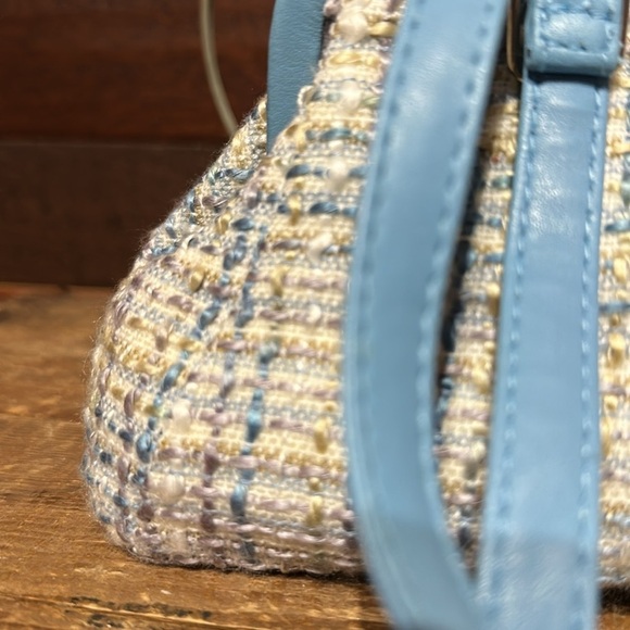 Stylish Blue Plaid Clutch - Picture 5 of 9